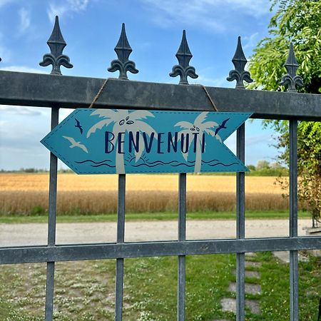 Tra Campagna E Mare Bed & Breakfast Lido delle Nazioni Ngoại thất bức ảnh