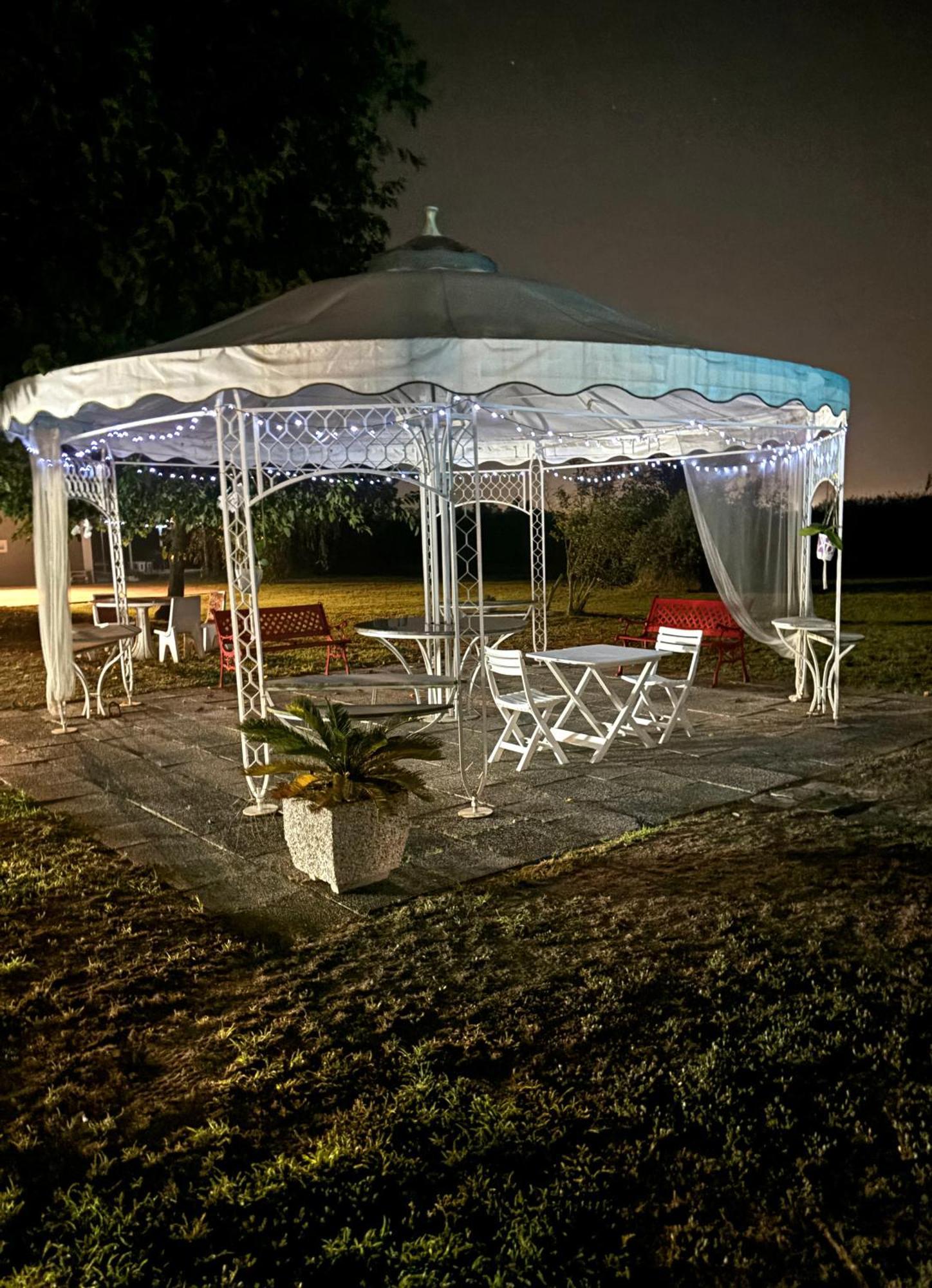 Tra Campagna E Mare Bed & Breakfast Lido delle Nazioni Ngoại thất bức ảnh